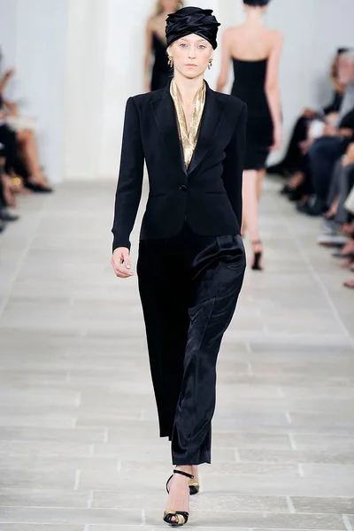 Look 43